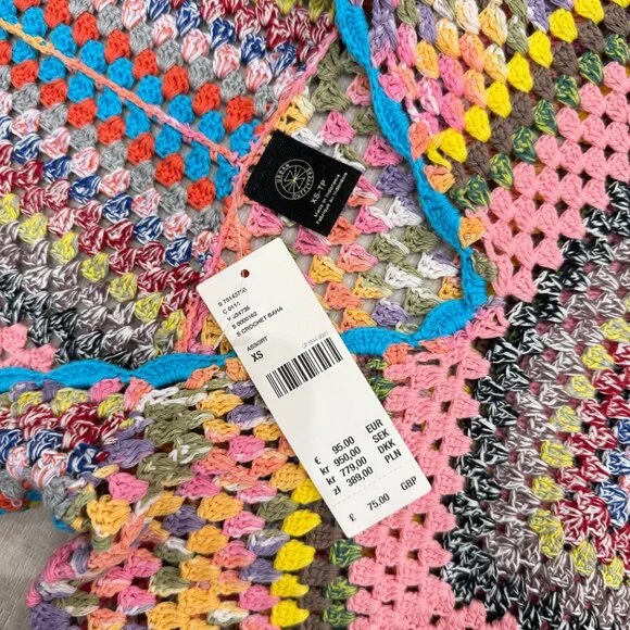 UO Hand-Crocheted Square Hoodie - Picture 6 of 11